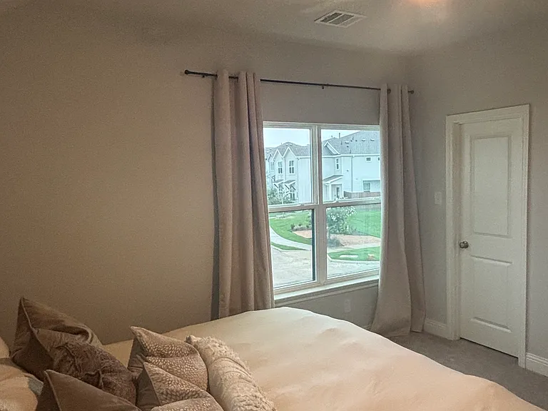 6668 Windfall Dr — Photo 31