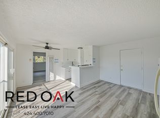 11173 1/2 Charnock Rd #205, Los Angeles, CA 90034