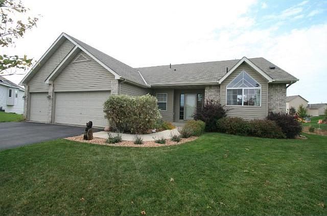 1st image of 13906 Belvidere Ct