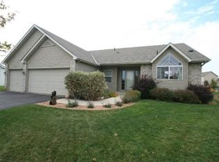 13906 Belvidere Ct, Rosemount, MN 55068