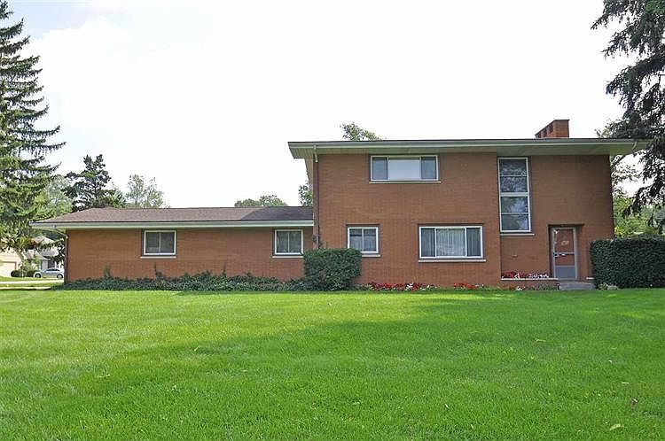 1st image of 53160 Seminole Ln