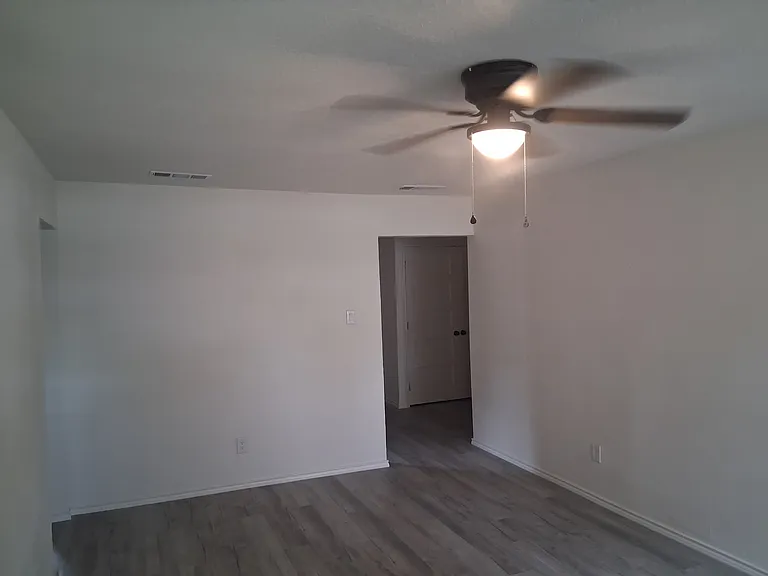 3559 La Prada Dr — Photo 4
