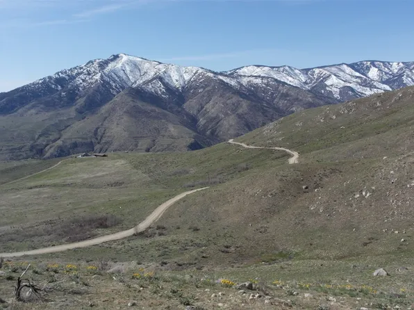 25 Sky Ridge Road, Methow, WA 98834