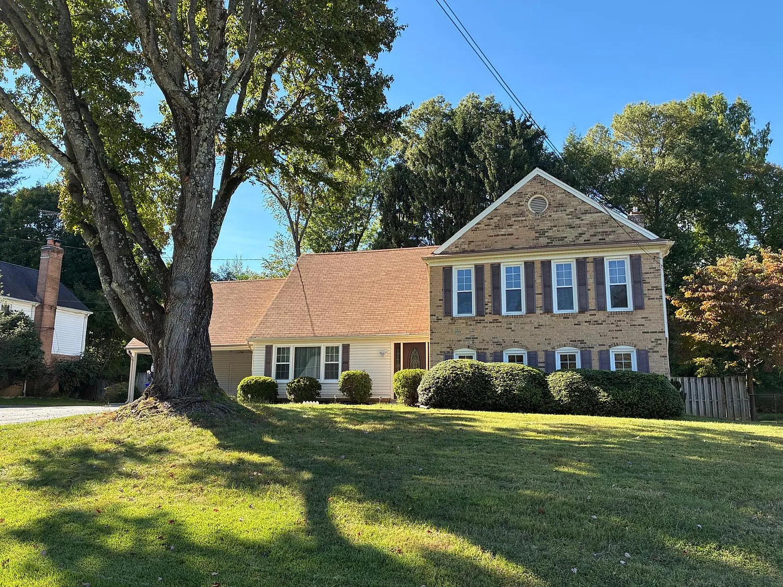 4 bed, 2432 sqft, $4,300 — Photo 1