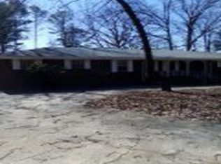 1240 Dogwood Ln, Atlanta, GA 30349