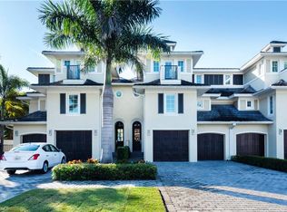 434 2nd Ave S #434, Naples, FL 34102