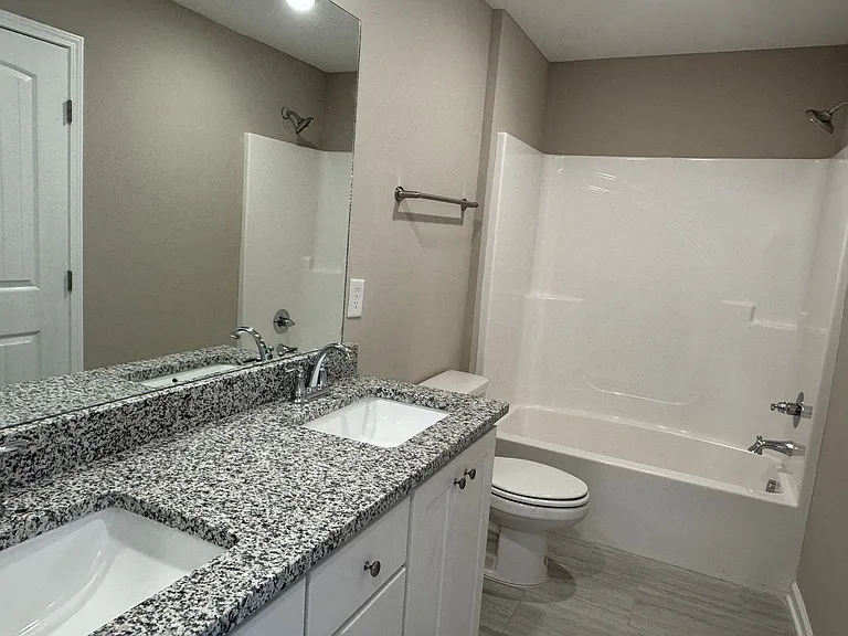 215 Mountaindale Dr #208 — Photo 4