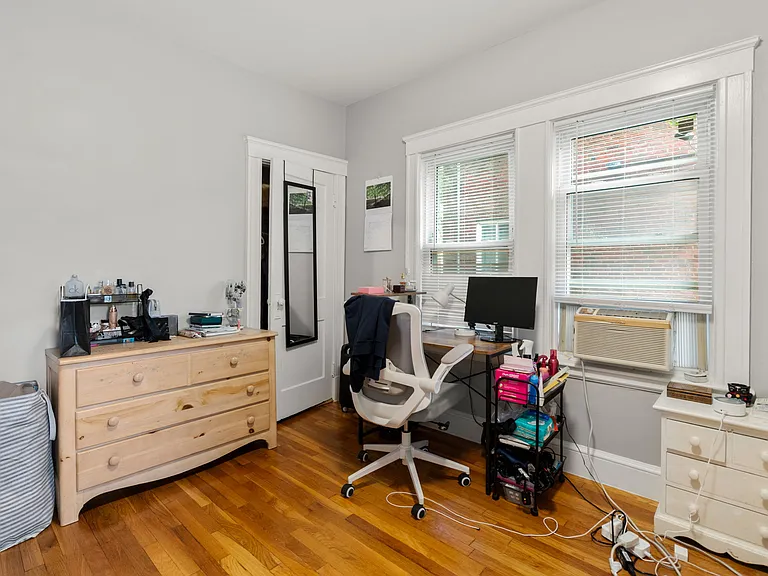 78 Euston Rd #1 — Photo 12