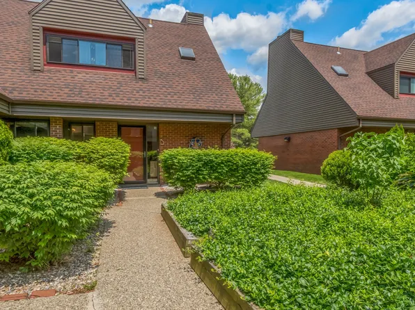 30 Montoya Drive #30, Branford, CT 06405