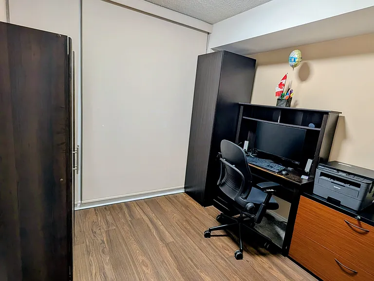 51 Lower Simcoe St #815 — Photo 3