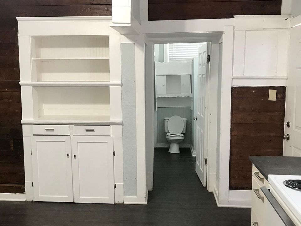 1st image of 1029 Wyoming St APT 3