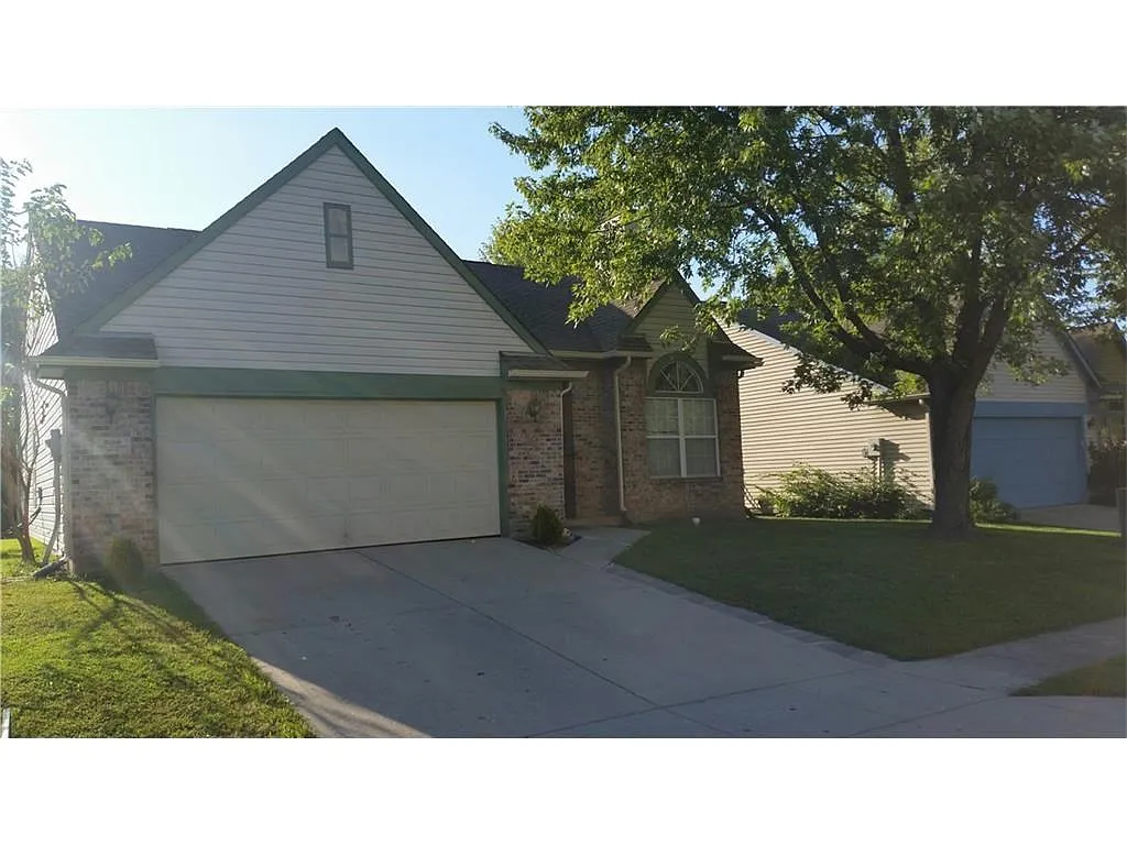 8120 Snug Harbor Dr photo 1