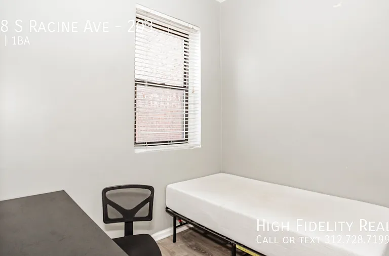 618 S Racine Ave #203 — Photo 9
