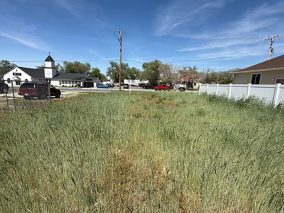 5th image of 430 E Utah Ave N