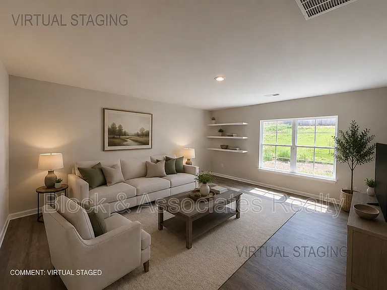 310 Beresford Way — Photo 8