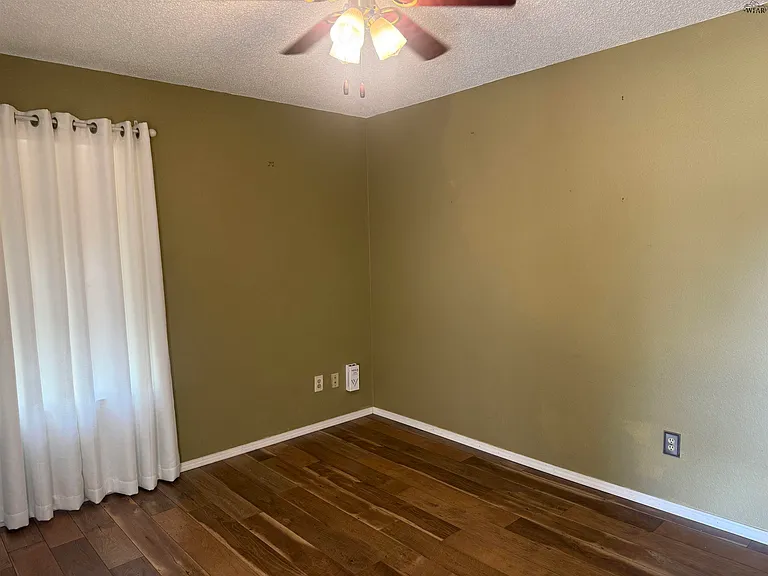 2808 Stearns Ave — Photo 4