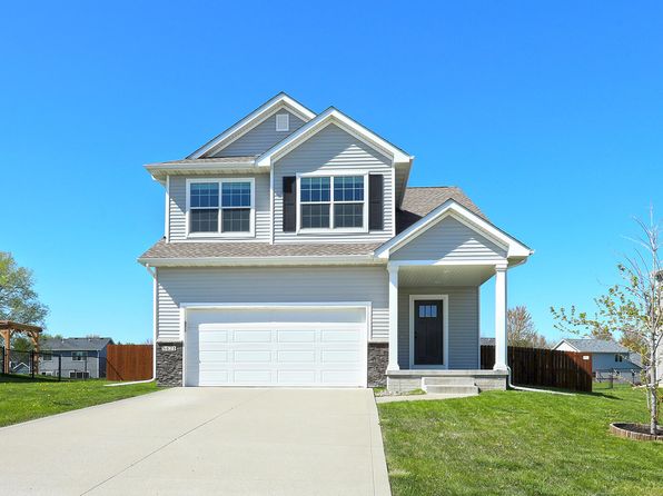 5421 Rowling Dr, Ames, IA 50014