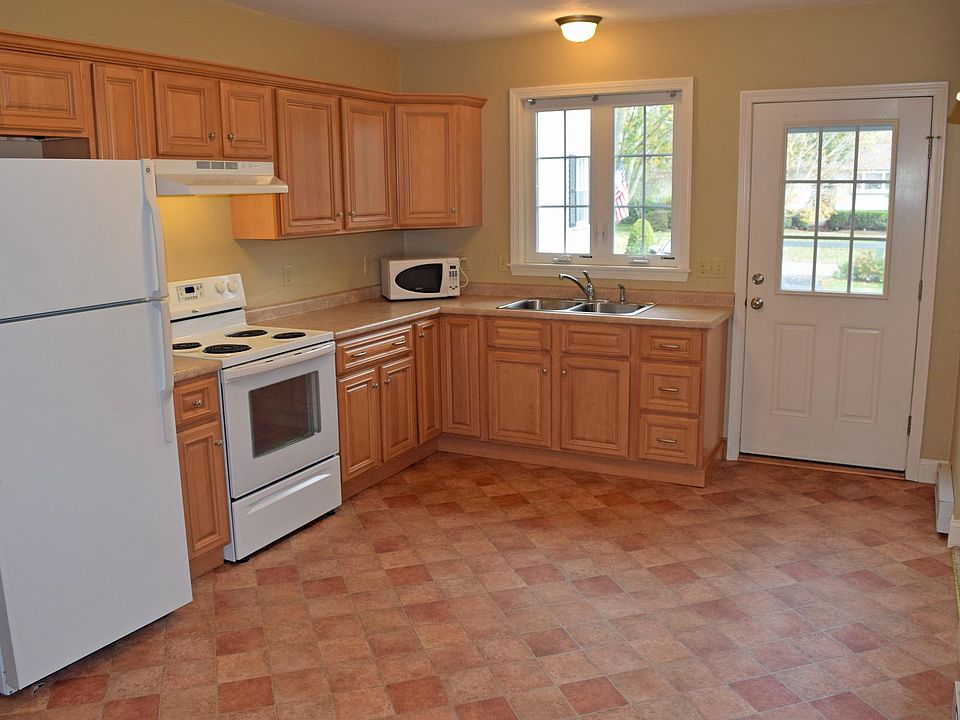 1st image of 128 Randall St #C