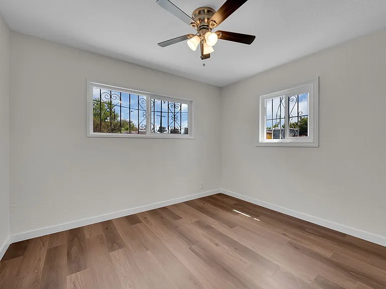 4366 Hilltop Dr — Photo 10