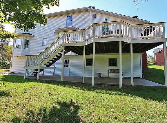 3rd image of 2110 Yorktown Dr