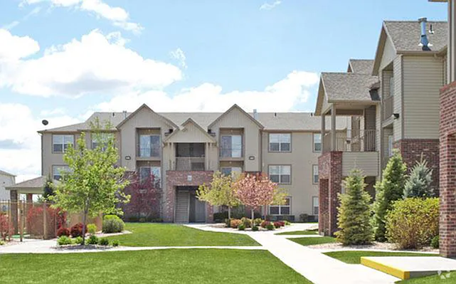 Rivercrest — Photo 20