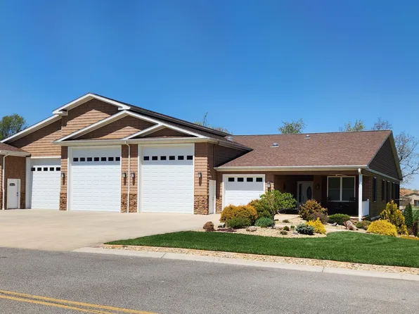 14 Red Oak Dr, Crossville, TN 38555