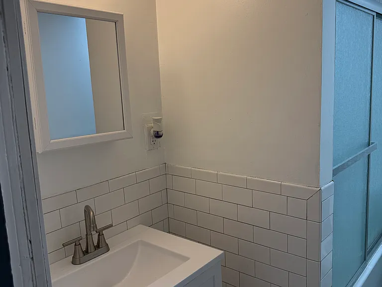 201 Center Ave #6 — Photo 2