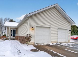 6441 Forest Park Dr, North Ridgeville, OH 44039