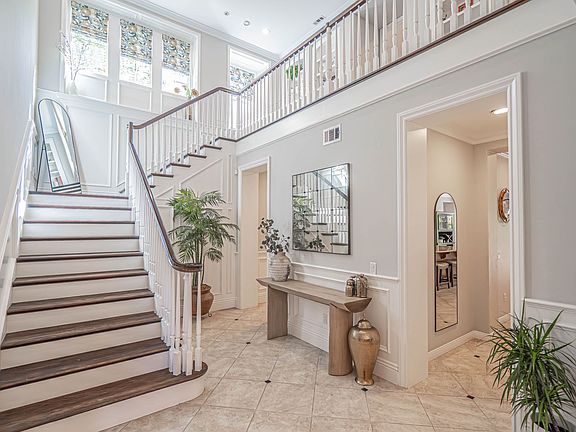 3rd image of 26855 Boulder Crest Dr