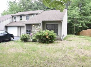 123 Thimbleberry Rd, Malta, NY 12020