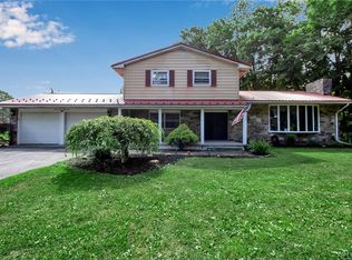 9463 Putnam Rd, Batavia, NY 14020