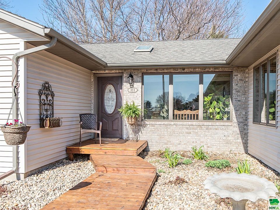 323 Douglas Dr, Inwood, IA 51240 Zillow
