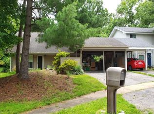 520 Briarhill Ct, Ballwin, MO 63021