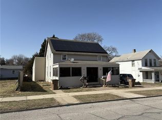 433/435 S 5th St, Atchison, KS 66002