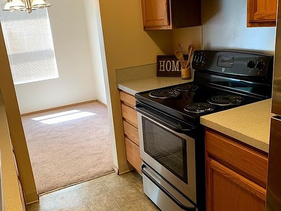 3rd image of 3500 NE 50th Ct APT 17