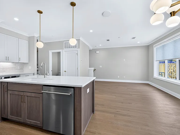 407 Chatham View Rd — Photo 24