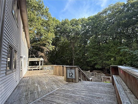 2nd image of 26 Trout Brook Ln