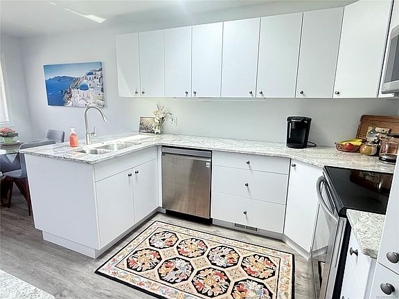 5th image of 6111 Sayward Rd #4