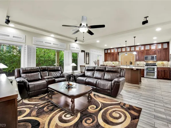 7250 Shannon Ridge Ct, Las Vegas, NV 89118