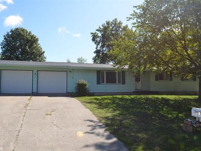 717 S Stuart St, Sigourney, IA, 52591