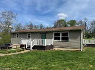 2140 Potts Ln, Zanesville, OH 43701