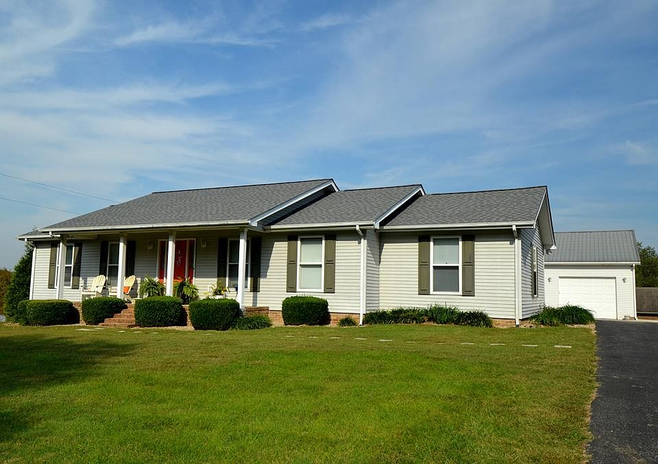 1st image of 130-130 Sugartree Ln