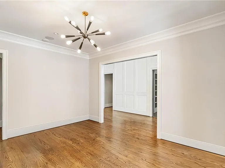 5265 Peachtree Dunwoody Rd — Photo 52