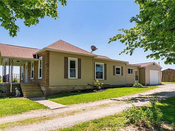 3rd image of 1217 Jasper Rd