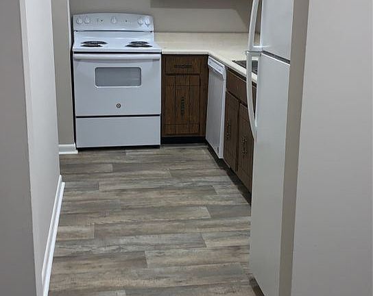 5th image of 314 Church St #35