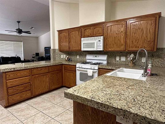 4th image of 4766 W 29th Ln
