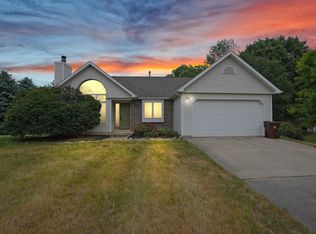 6796 Fowlerville Rd, Fowlerville, MI 48836