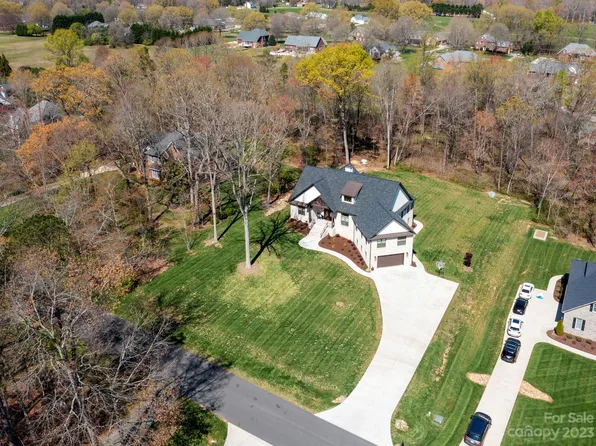 111 Berea Baptist Church Rd, Stanfield, NC 28163