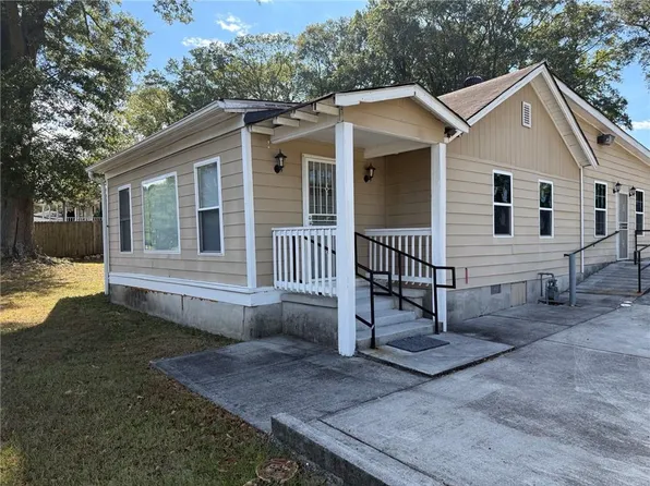 7483 Covington Hwy, Lithonia, GA 30058