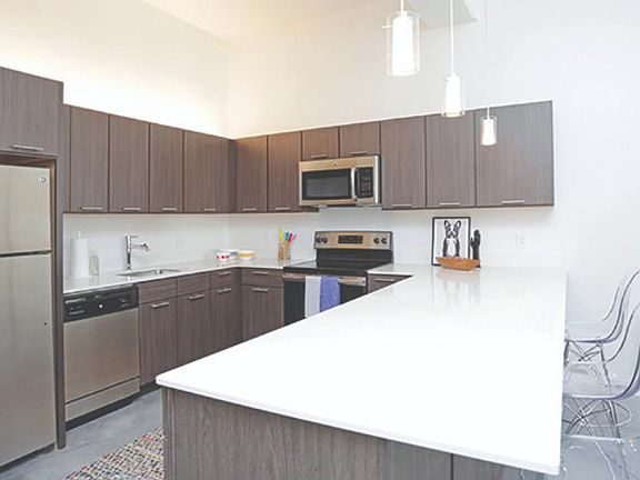 2nd image of 713 Walnut St #Krhfc4dca